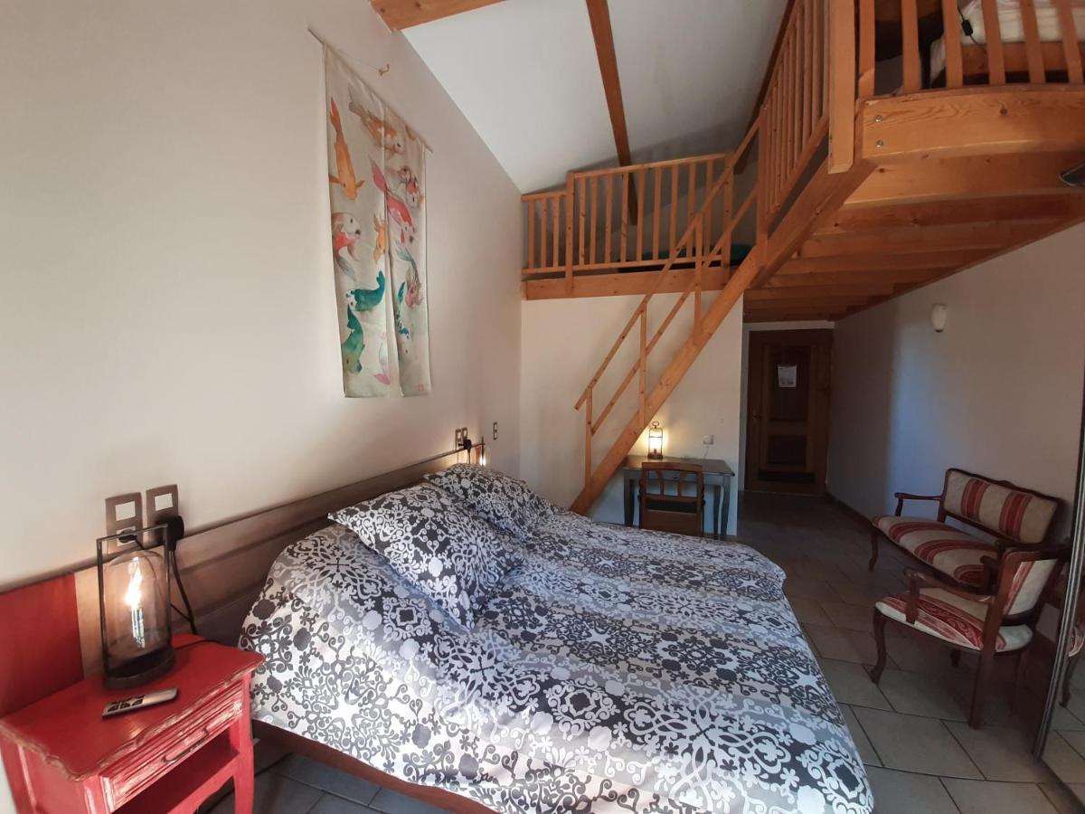 Le Grand Noyer Bed & Breakfast Ambronay Eksteriør bilde