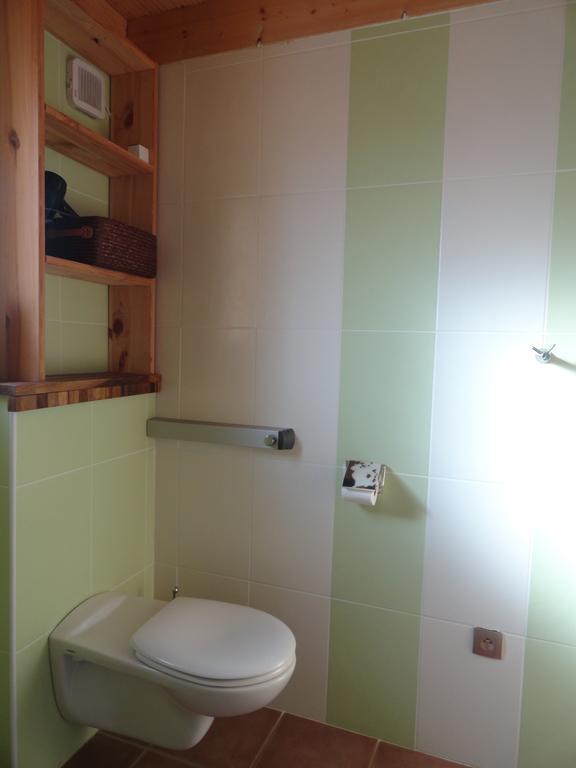 Le Grand Noyer Bed & Breakfast Ambronay Rom bilde